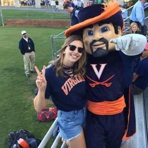 Meet your Posher, Bailey